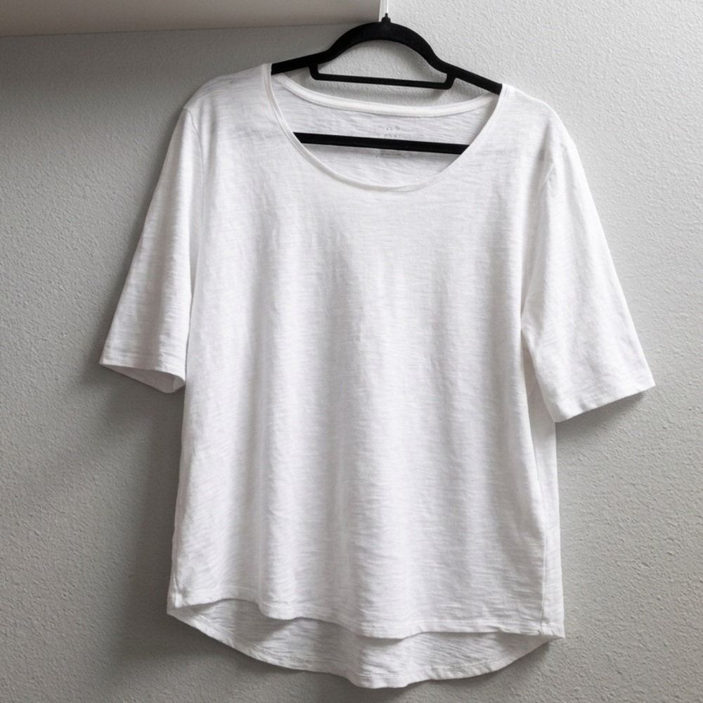 Chico’s Ultimate Tee White Scoop Neck Short Sleeve Tee Shirt size 3